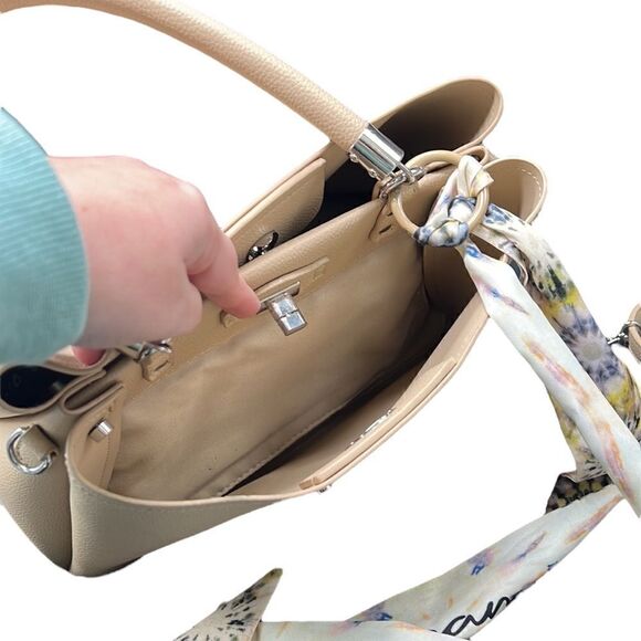 Crossi Handbag Purse Beige Faux Leather Top Handle Shoulder Strap Turn Clasp - Picture 7 of 11